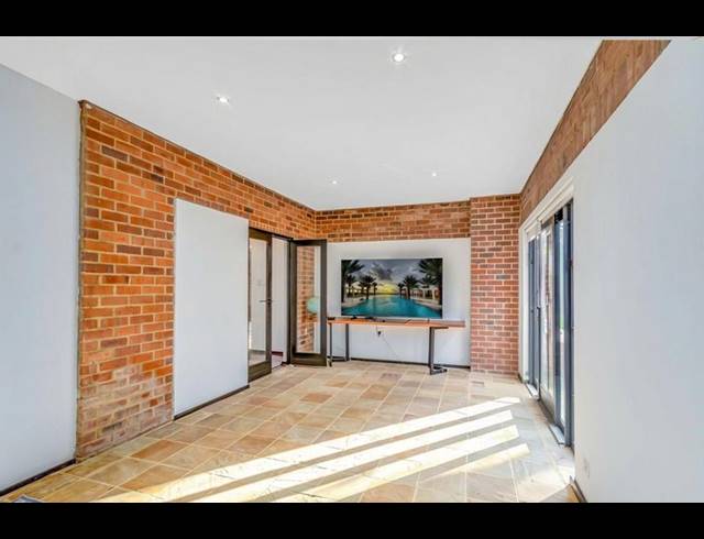 6 BEDROOM PROPERTY TO RENT IN DAINFERN VALLEY ESTATE